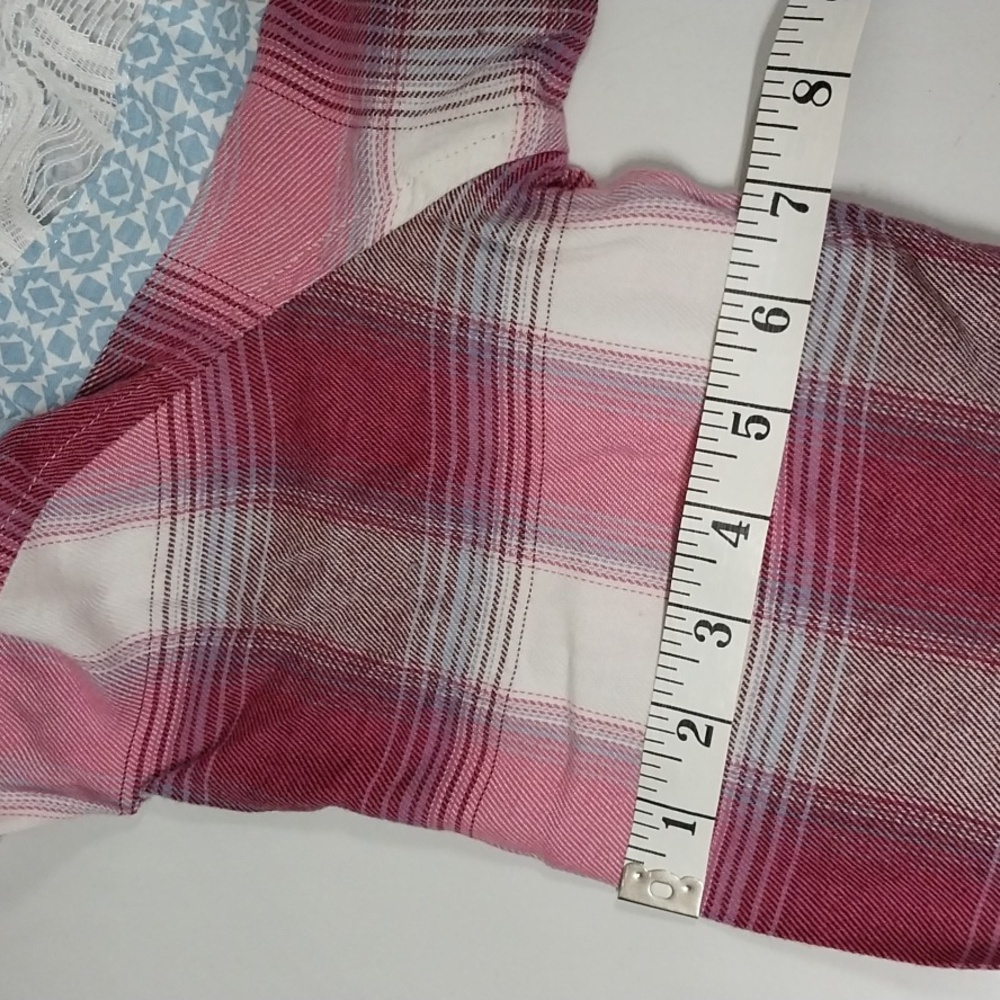 3624 Size XL Upcycled Kim Rogers Button Down Shirt in Pink and Blue With Lace. - Picture 13 of 13